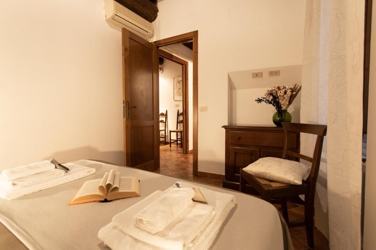 Theatrum Domus Pompei Apartment Rome Bagian luar foto